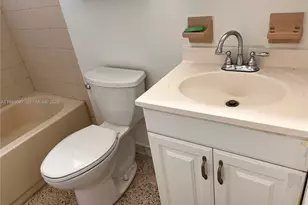 928 SW 30th Ave, Miami, FL 33135 - Photo 13