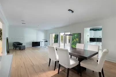 4404 Alhambra Cir, Coral Gables, FL 33146 - Photo 9