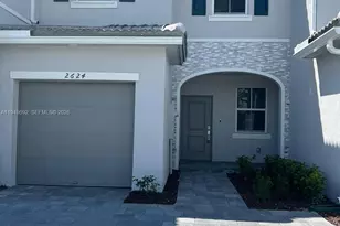 2624 SE 10th St, Homestead, FL 33035 - Photo 3