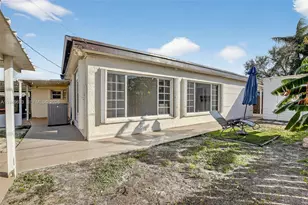 730 N 72nd Way, Hollywood, FL 33024 - Photo 13