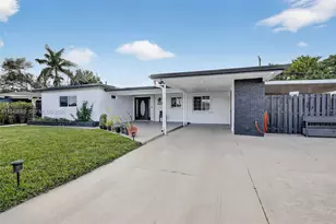 730 N 72nd Way, Hollywood, FL 33024 - Photo 3