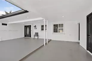 730 N 72nd Way, Hollywood, FL 33024 - Photo 5