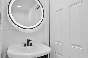 730 N 72nd Way, Hollywood, FL 33024 - Photo 53