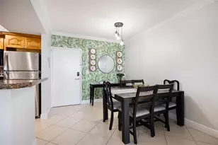 7441 Wayne Ave, Miami Beach, FL 33141 - Photo 5