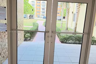 7010 NW 186th St, Hialeah, FL 33015 - Photo 5