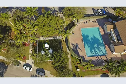 2432 SE 10th Ct, Homestead, FL 33035 - Photo 27