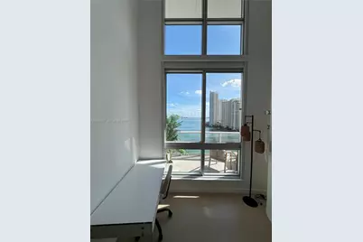 300 S Biscayne Blvd #L-1218, Miami, FL 33131 - Photo 5