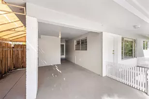 81 NE 47th St, Oakland Park, FL 33334 - Photo 27