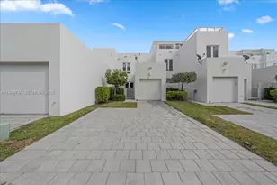 6402 NW 104th Path, Doral, FL 33178 - Photo 3