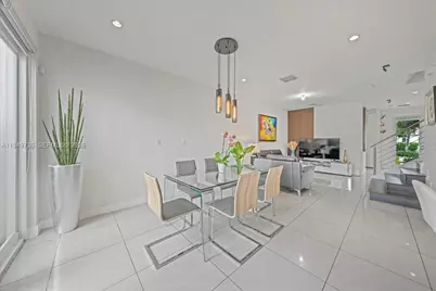 6402 NW 104th Path, Doral, FL 33178 - Photo 31