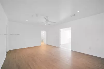 630 79th St, Miami Beach, FL 33141 - Photo 21