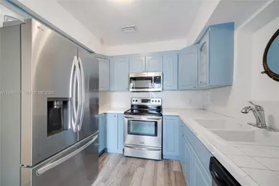 630 79th St, Miami Beach, FL 33141 - Photo 25