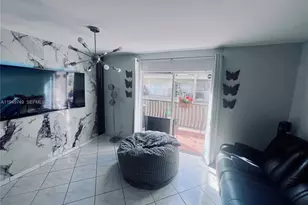 8851 NW 119th St, Hialeah Gardens, FL 33018 - Photo 11