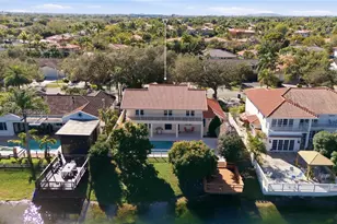 7935 NW 162nd St, Miami Lakes, FL 33016 - Photo 35