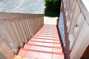 1154 W 35th St, Hialeah, FL 33012 - Photo 15