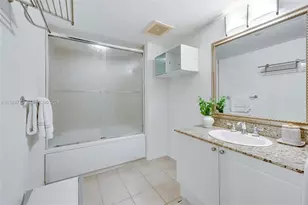 19501 W Country Club Dr, Aventura, FL 33180 - Photo 13