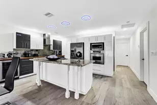 806 NE 6th St, Hallandale Beach, FL 33009 - Photo 13