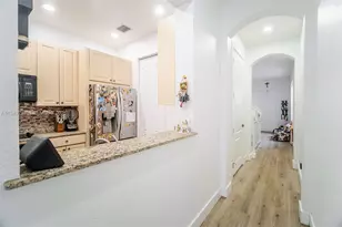 4414 Morgan Ln, Davie, FL 33328 - Photo 9