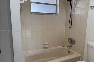 9400 Live Oak Pl, Davie, FL 33324 - Photo 7