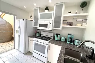 8384 SW 154th Ave, Miami, FL 33193 - Photo 7