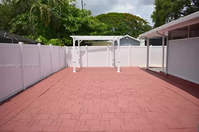 6120 Hayes St, Hollywood, FL 33024 - Photo 23