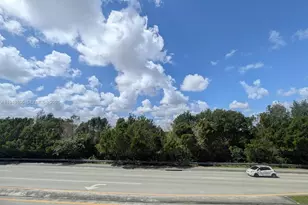 7825 NW 107th Ave, Doral, FL 33178 - Photo 13