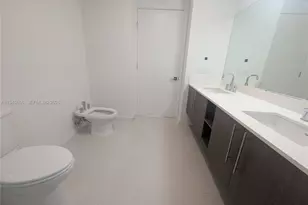 7825 NW 107th Ave, Doral, FL 33178 - Photo 23