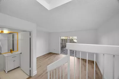 390 NW 86th Ct #803, Miami, FL 33126 - Photo 9