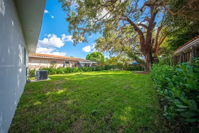 2625 SW 32nd Ct #2625, Miami, FL 33133 - Photo 21