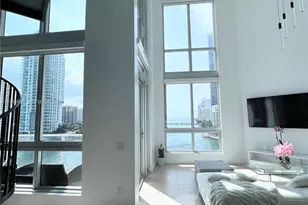 300 S Biscayne Blvd, Miami, FL 33131 - Photo 15