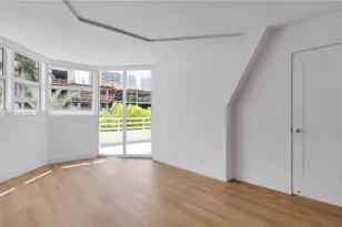 555 NE 34th St, Miami, FL 33137 - Photo 15