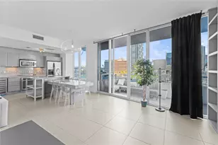 185 SW 7th St, Miami, FL 33130 - Photo 5