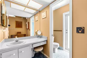 8708 SW 52nd St, Cooper City, FL 33328 - Photo 21