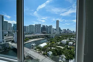 10 SW South River Dr, Miami, FL 33130 - Photo 15