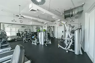 10 SW South River Dr, Miami, FL 33130 - Photo 35