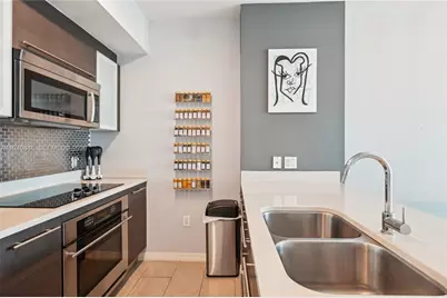 55 SE 6th St #1608, Miami, FL 33131 - Photo 7