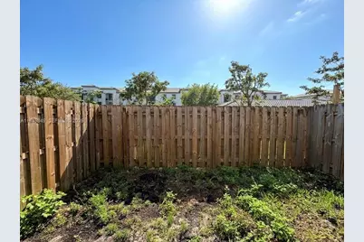 21050 NE 8th Ave, Miami, FL 33179 - Photo 25