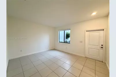 21050 NE 8th Ave, Miami, FL 33179 - Photo 3