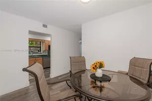 1501 NW 90th Way, Pembroke Pines, FL 33024 - Photo 11