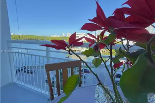 400 Kings Point Dr, Sunny Isles Beach, FL 33160 - Photo 3