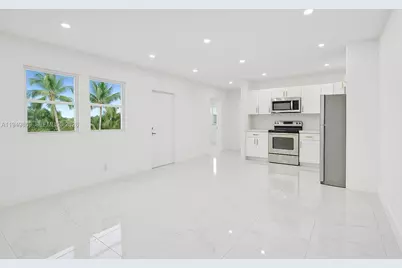 105 NW 14th Way #4, Dania Beach, FL 33004 - Photo 3