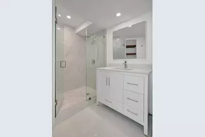 7135 Collins Ave #835, Miami Beach, FL 33141 - Photo 39