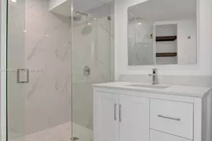 7135 Collins Ave, Miami Beach, FL 33141 - Photo 39