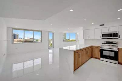 7135 Collins Ave #835, Miami Beach, FL 33141 - Photo 5