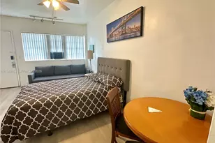 26 Diplomat Pkwy, Hallandale Beach, FL 33009 - Photo 13
