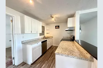 565 Forrest Dr, Other City - In The State Of Florida, FL 33830 - Photo 5