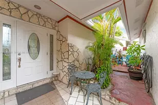 1304 Redstart Ct, Homestead, FL 33035 - Photo 3