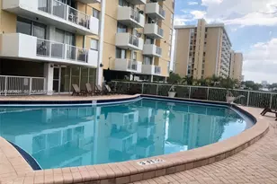 2000 NE 135th St, North Miami, FL 33181 - Photo 15