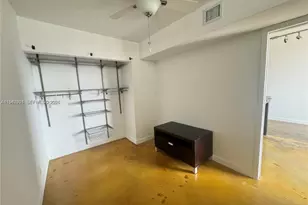 2000 NE 135th St, North Miami, FL 33181 - Photo 9