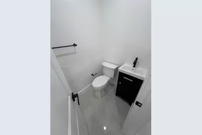 15920 NW 17th Ct, Miami Gardens, FL 33054 - Photo 13